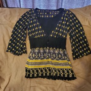 Clothing CO black w/yellow top